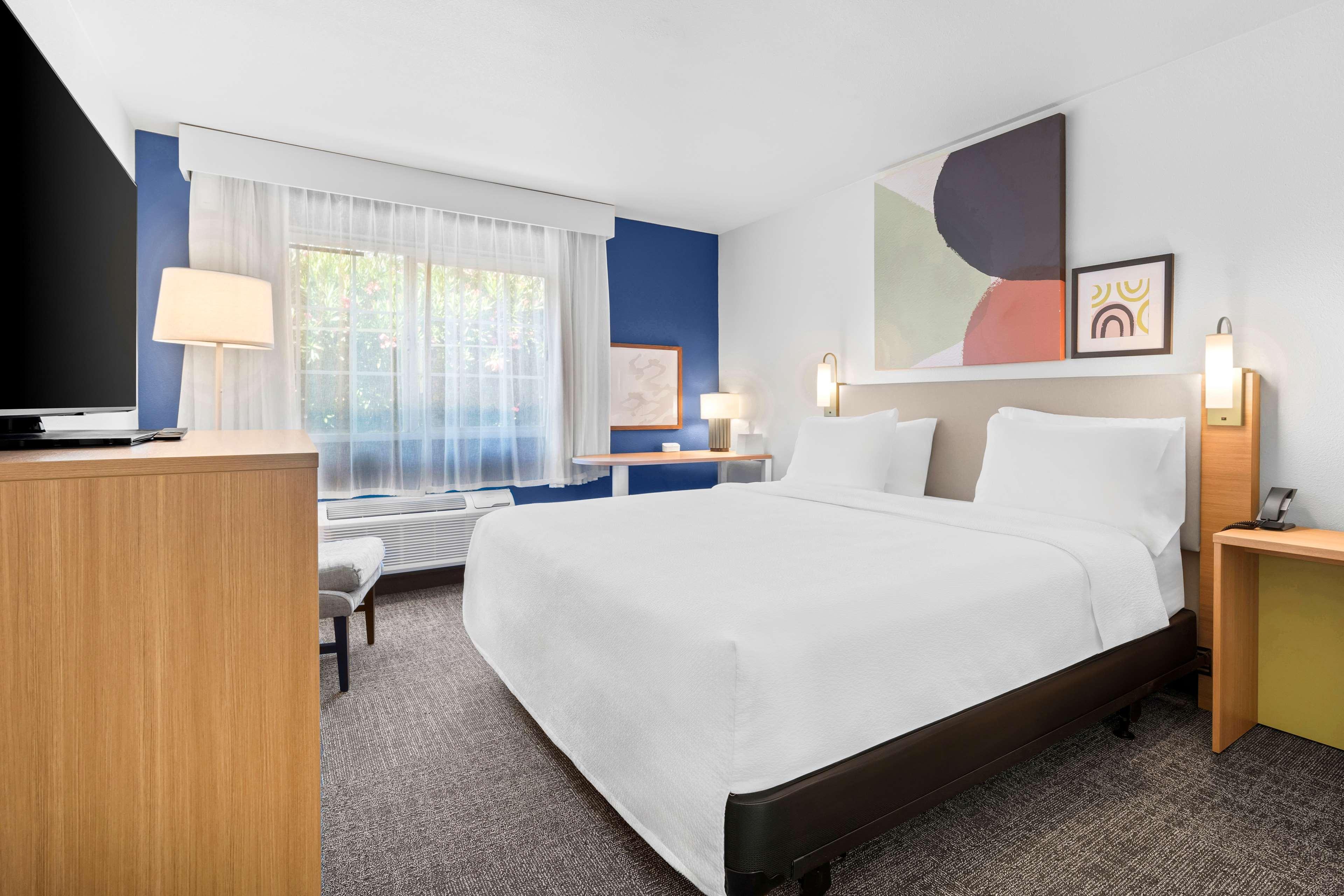 Spark By Hilton Modesto Extérieur photo